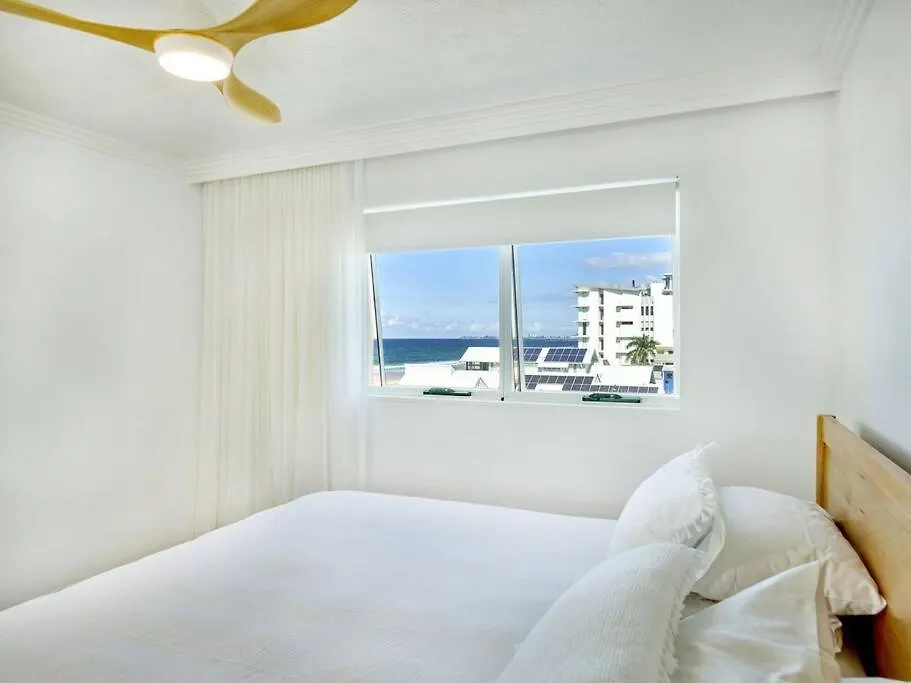 Palm Beach Renovated 1 Bedroom Gold Coast Australia