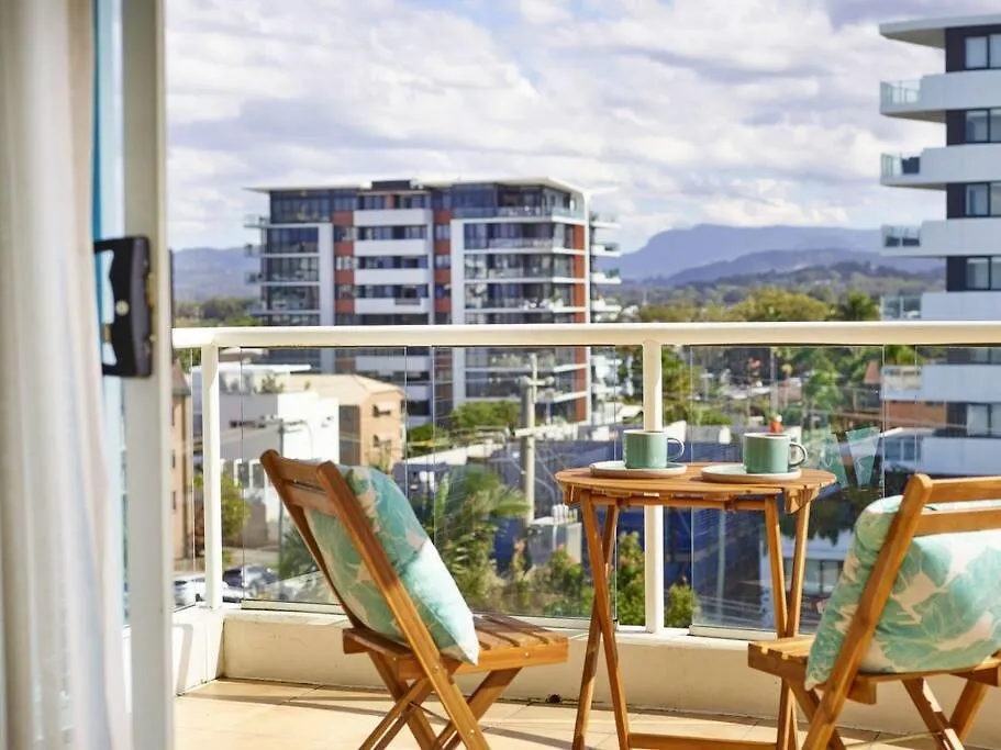 Apartment Palm Beach Renovated 1 Bedroom Gold Coast